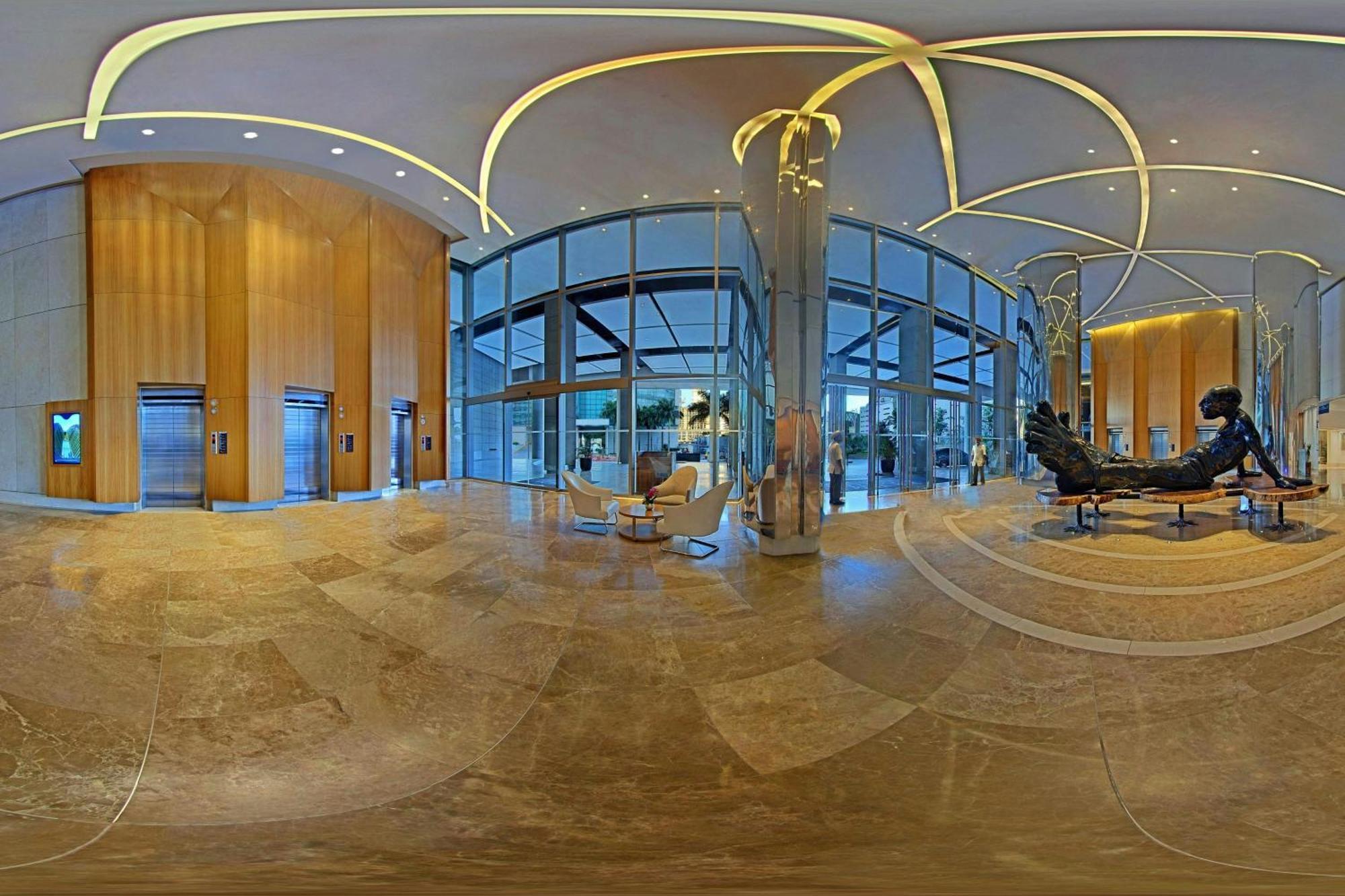 JW Marriott Panama Hotell Eksteriør bilde The lobby of the hotel
